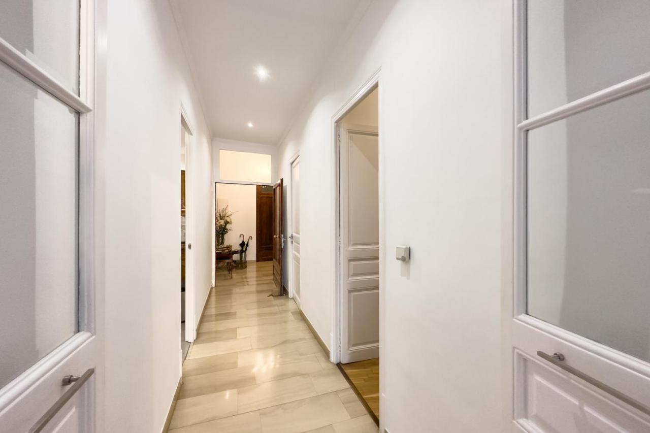 ApartEasy - Passeig de Gracia Barcelona Exterior foto