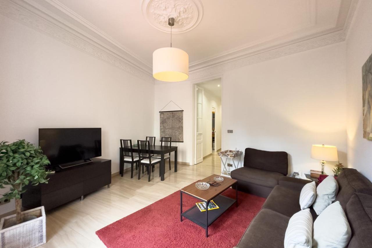 ApartEasy - Passeig de Gracia Barcelona Exterior foto