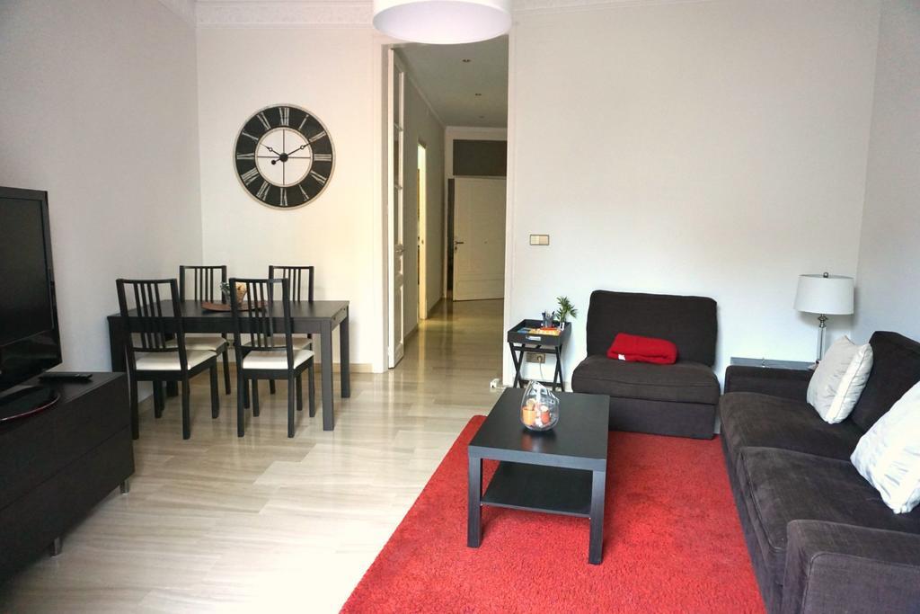 ApartEasy - Passeig de Gracia Barcelona Exterior foto